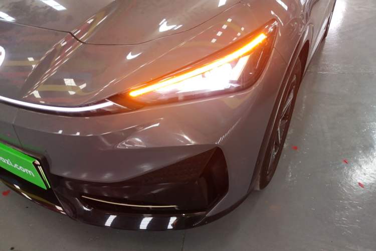 Used Volkswagen ID.UNYX 2024 Pro Long-Range Version Left Front Headlight