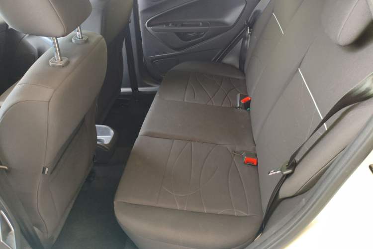 Used Ford Fiesta 2013 Hatchback 1.5L Automatic Fashion Edition