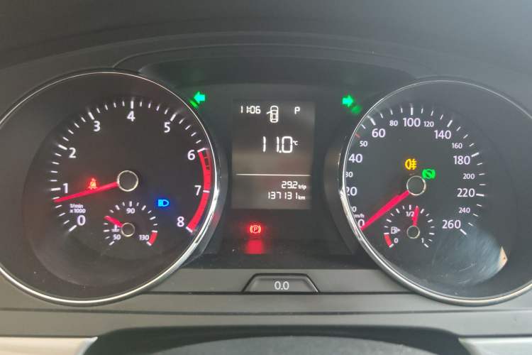 Used Volkswagen Lamando 2015 230TSI DSG Fashion Edition
