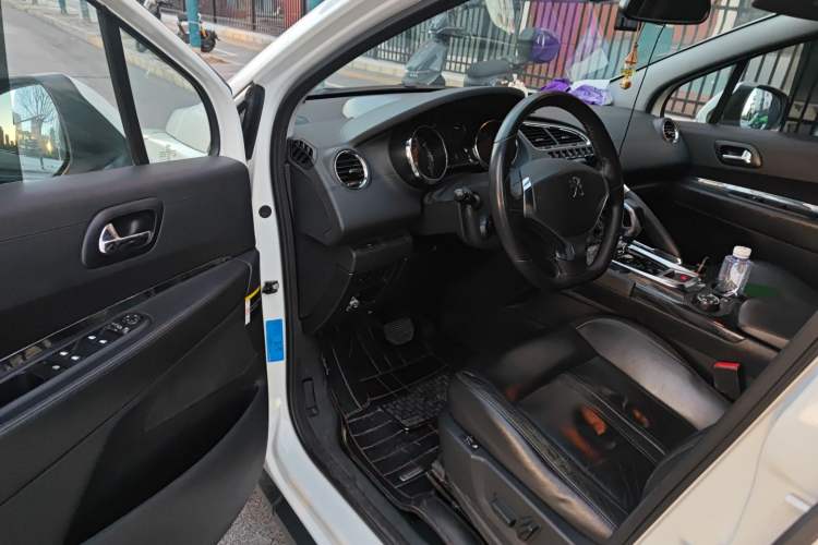 Used Peugeot 3008 2013 1.6THP Automatic Prestige Edition Driver Seat