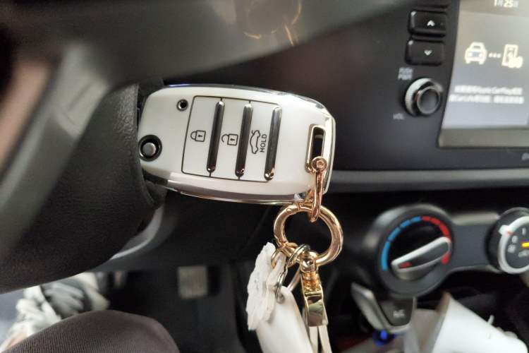 Used Kia K2 2017 Sedan 1.4L Automatic GLS