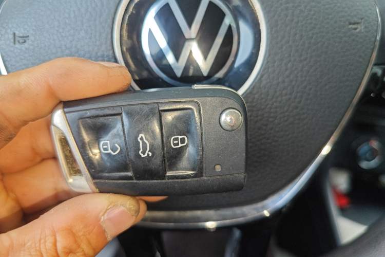 Used Volkswagen Lavida 2021 1.5L Automatic Comfort Edition
