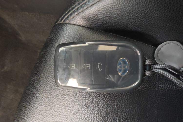 Used Toyota Levin 2023 Smart Electric Hybrid Dual-Engine 1.8L Luxury Edition Vehicle Key