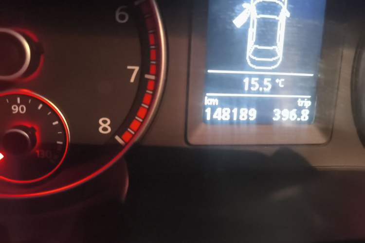 Used Volkswagen Sagitar 2014 Revised Version 1.4TSI Automatic Luxury Edition