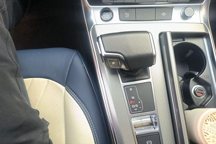 Used Audi A6L 2022 45 TFSI Prestige Elegant Edition
