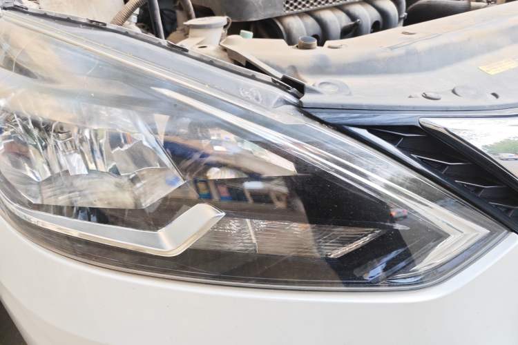 Used Nissan Sylphy 2016 1.6XV CVT Smart Enjoyment Version Right Front Headlight