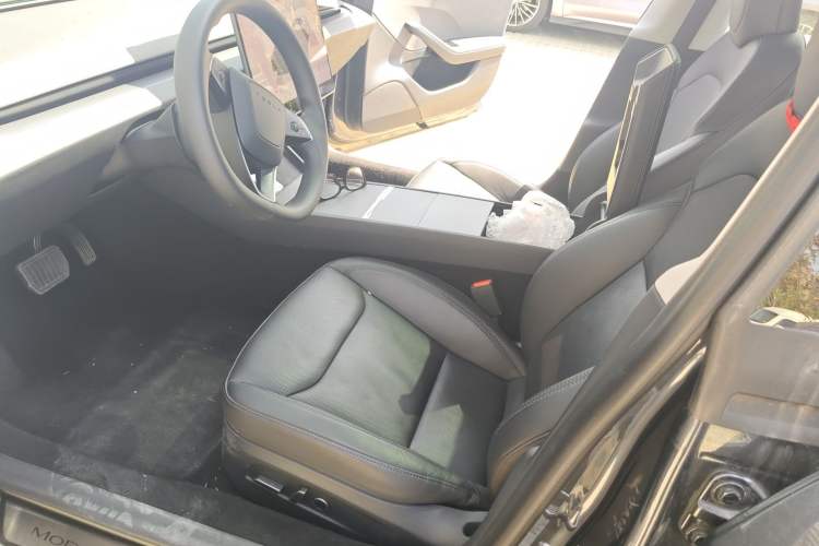 Used Tesla Model 3 2023 Rear-Wheel-Drive Version
