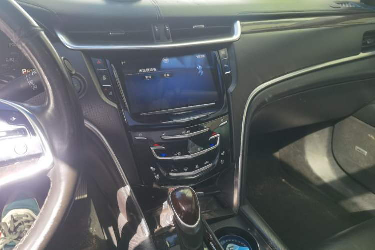 Used Cadillac XTS 2013 28T Leading Model