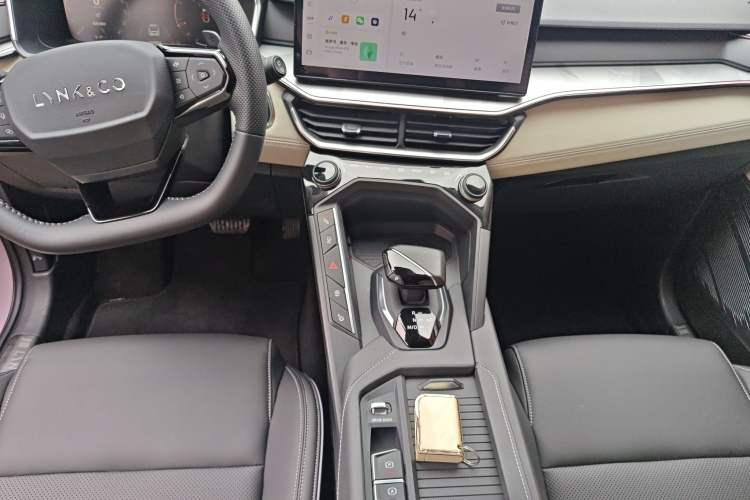 Used Lynk & Co 06 2023 Remix 1.5T Shero Gear Lever