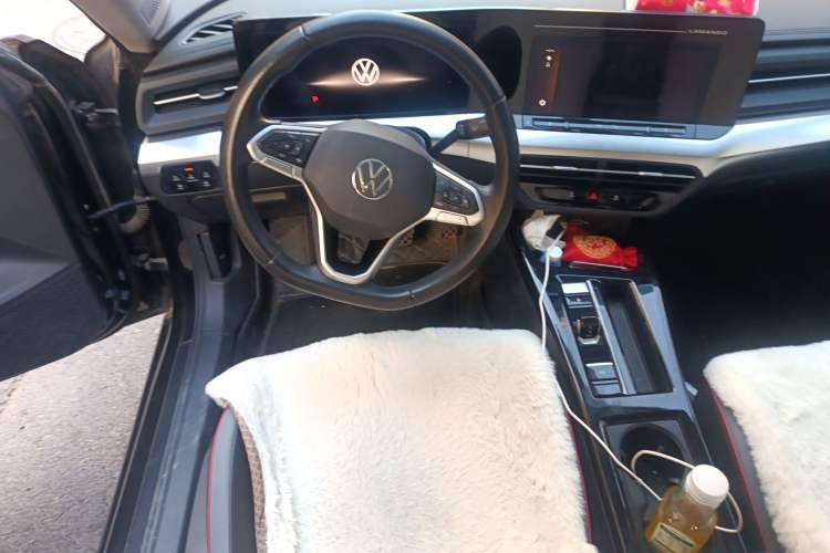 Used Volkswagen Lamando 2023 Lavida L 280TSI DSG Spicy Edition Steering Wheel