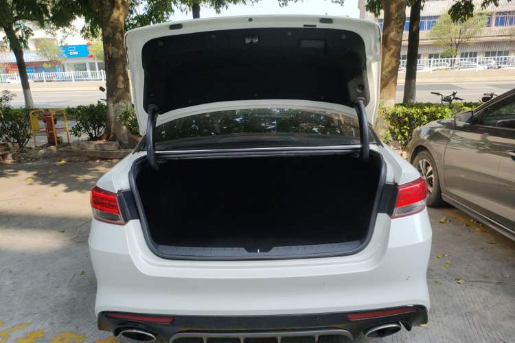 Used Kia K5 2016 1.6T Automatic LUX
