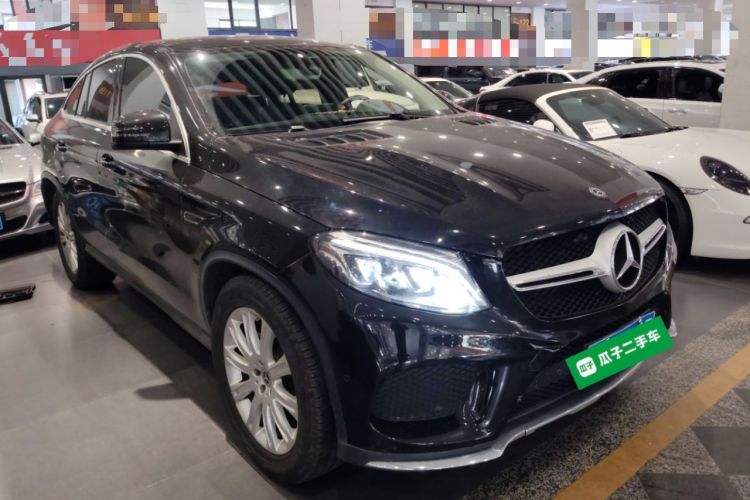 Used Mercedes-Benz GLE Coupe 2017 GLE 320 4MATIC Coupe SUV Front Right 45 Deg