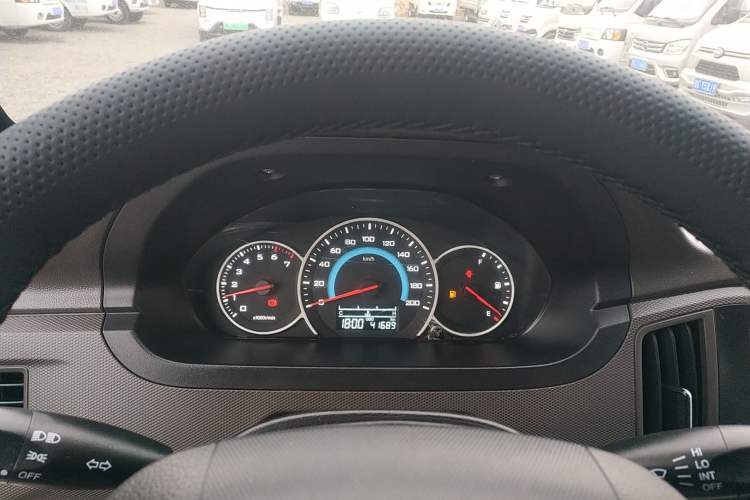 Used Wuling Rongguang New Truck 2021 1.8L Base Model Double-Cab with Dual Rear Wheels LJ479Q6