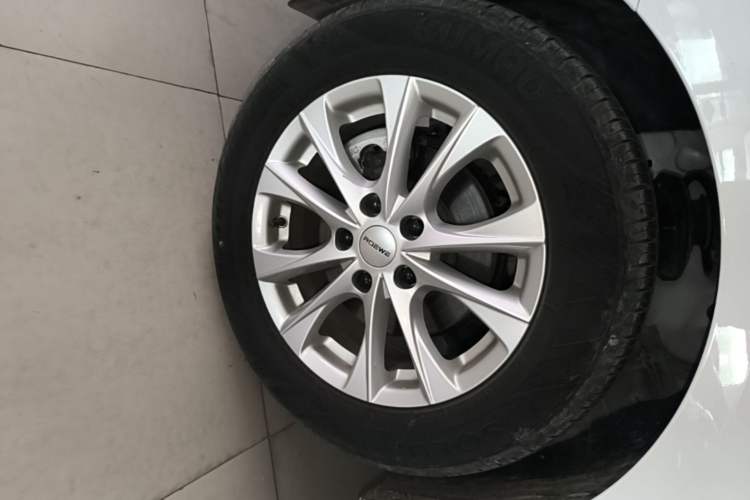 Used Roewe i5 2023 1.5L CVT Luxury Edition
