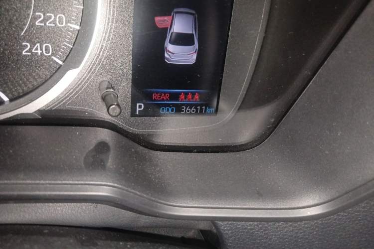 Used Toyota Corolla 2021 1.2T S-CVT Pioneer PLUS Edition Odometer Close Up