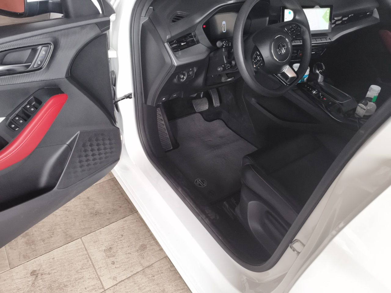 MG 5 2022 180 DVVT CVT Youth Luxury Edition — снимка 13