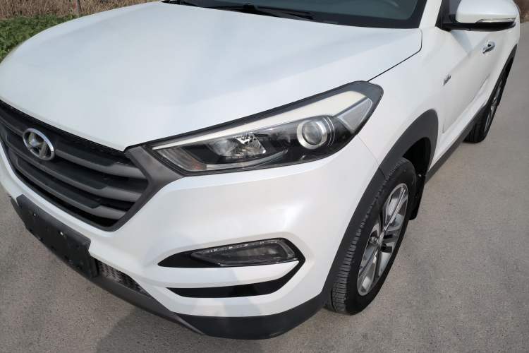 Used Hyundai Tucson 2015 1.6T Dual-Clutch Two-Wheel-Drive Leading Model
