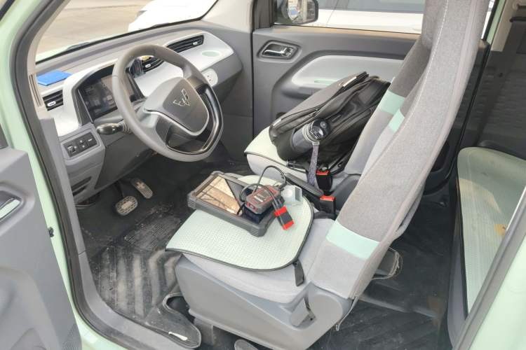 Used Wuling Hongguang MINIEV 2022 Macaron Premium Model – Lithium Iron Phosphate