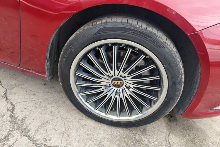 Used Buick Regal 2019 20T Elite Version China VI Standard Right Front Wheel Hub