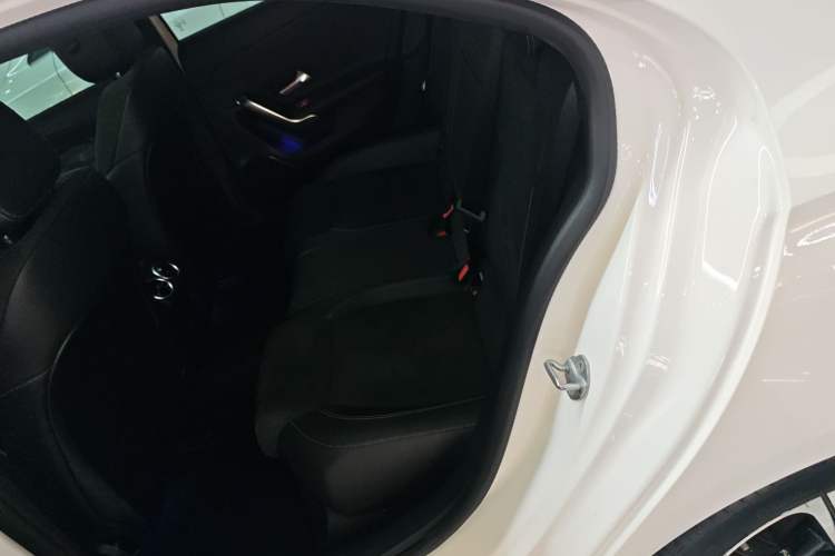 Used Mercedes-Benz A-Class 2022 Second Facelift A 200 L Sport Sedan Fashion Version Left Rear Seat