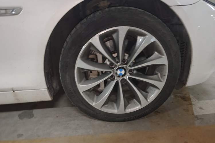 Used BMW 5 Series 2017 528Li xDrive Leading Model