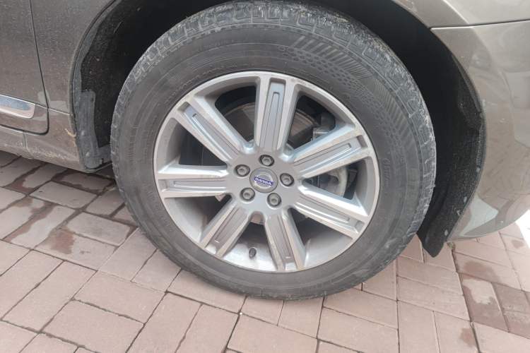 Used Volvo XC60 2015 T5 Smart Upgrade Model
