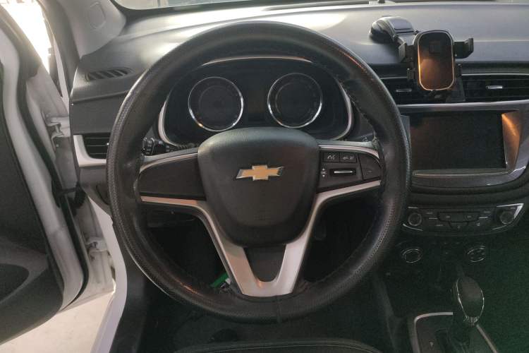 Used Chevrolet Lova RV 2016 1.5L Automatic FunDrive Edition Steering Wheel