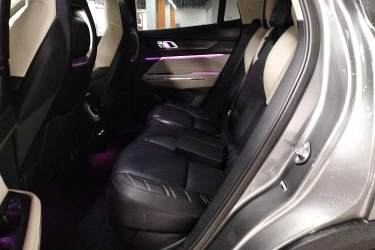 Used Lynk & Co 05 2020 2.0TD Two-Wheel Drive Shine Halo