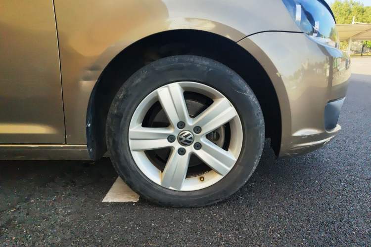 Used Volkswagen Touran 2015 1.4T Manual Fashion Edition 5-Seater