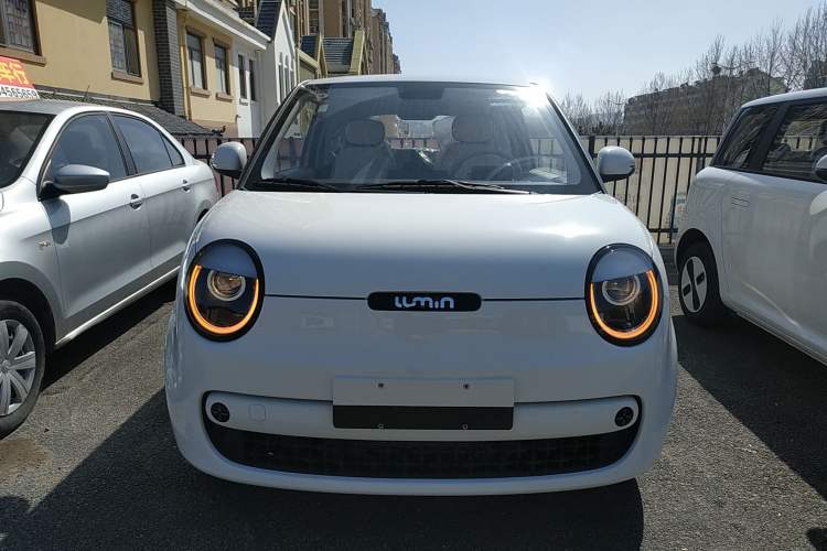 Used CHANGAN NEVO Lumin 2026 Model Treasure Edition 205km Passionate Beige Ningde Front