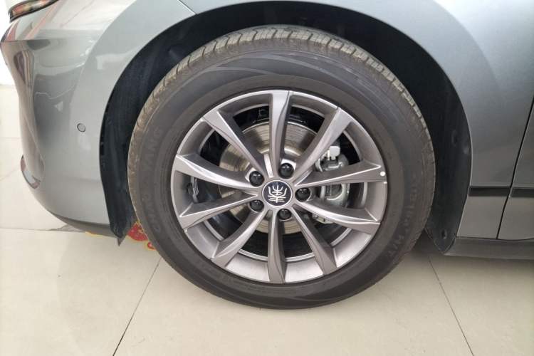 Used BYD Qin L 2025 EV 470KM Leading Edition Left Front Wheel Hub