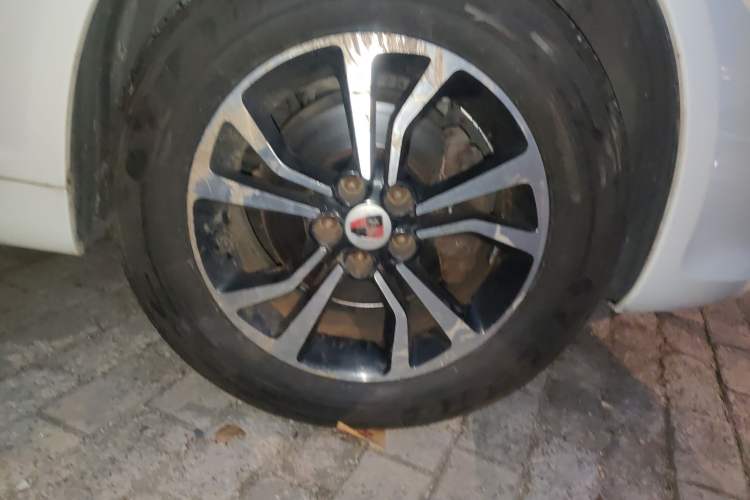 Used Roewe e550 2016 Deluxe Edition
