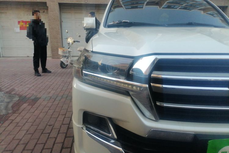 Used Toyota Land Cruiser 
