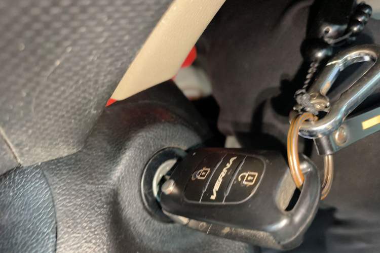 Used Hyundai Verna (older generation) 2016 1.4L Manual Smart GLS Trim