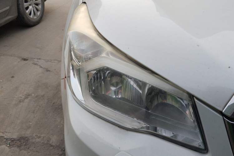 Used Subaru Forester 2013 2.5i Automatic Luxury Edition Right Front Headlight