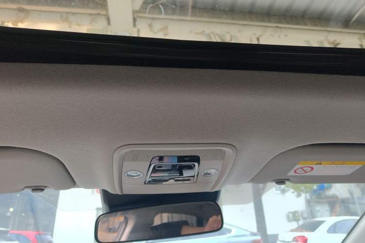 Used Toyota bZ3 2024 517 km Elite PRO Headliner