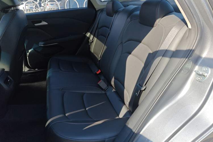 Used Chevrolet Monza 2020 Light Hybrid Redline 320T Dual-Clutch Thrilling Edition
