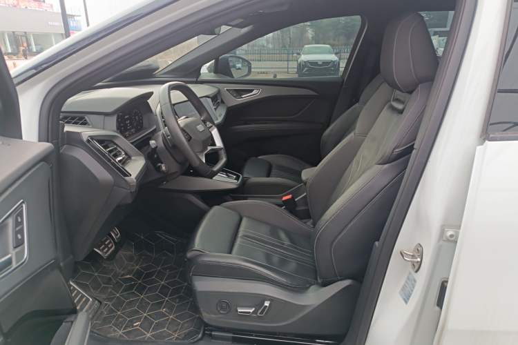 Used Audi Q5 e-tron 2023 40 e-tron Shining Edition Mecha Kit