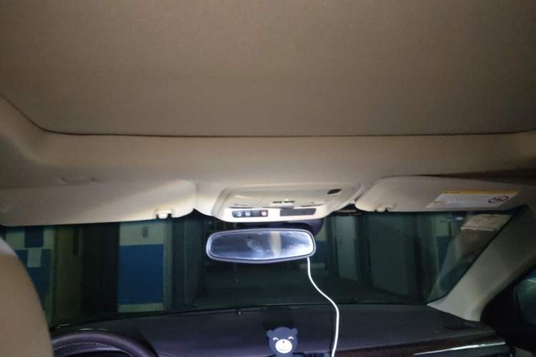 Used Cadillac XTS 2013 28T Luxury Model Headliner