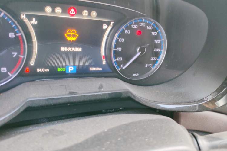 Used GAC Trumpchi GS8 2017 320T Two-Wheel Drive Luxury Smart Connectivity Version (7 Seats)