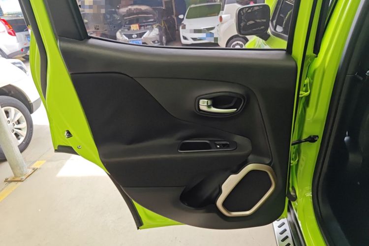 Used Jeep Renegade 2018 Connected Large Screen Version 180T Automatic High-Energy Edition