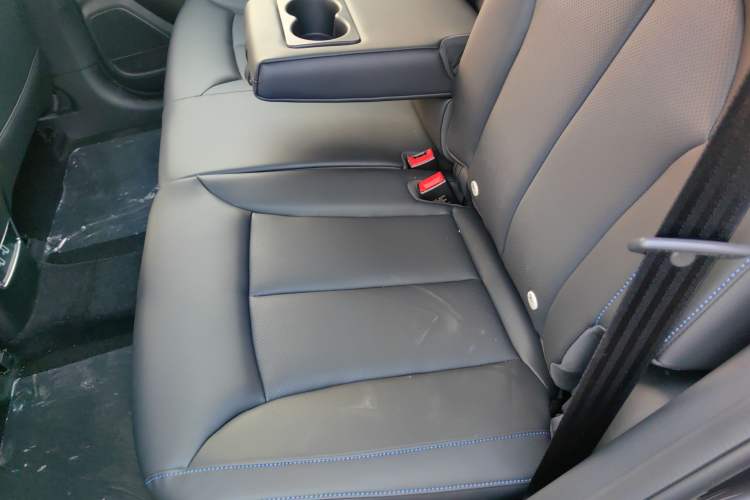 Used Roewe RX5 2025 PLUS 330TGI Automatic Trendsetting Smart Edition Left Rear Seat