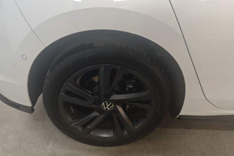 Used Volkswagen Golf 2023 Facelift 280TSI DSG R-Line Lite