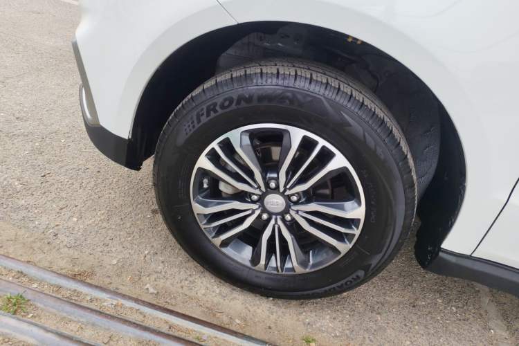 Used Geely Auto Vision X6 2018 1.8L Manual 4G Connect Luxury Edition Left Front Wheel Hub