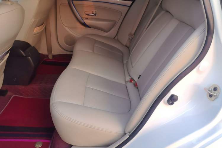 Used Dongfeng Aeolus E70 2018 Super-Enjoyment Edition