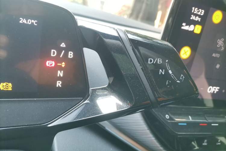 Used Volkswagen ID.4 CROZZ 2021 Long-Range PURE+ Two-Wheel Drive Version