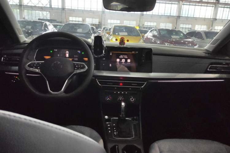 Used Volkswagen Lavida 2024 1.5L Automatic Full-Comfort Version