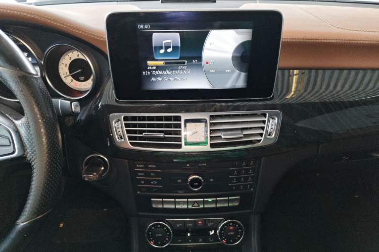 Used Mercedes-Benz CLS 2016 CLS 320 Elegant Edition Audio And AC Panel