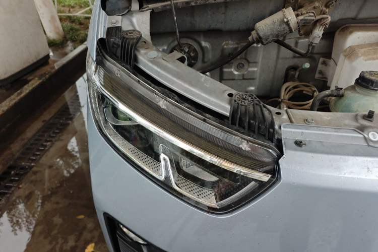 Used Wuling Yangguang 2024 300km Comfort Version with Sealed Windows 60kW
