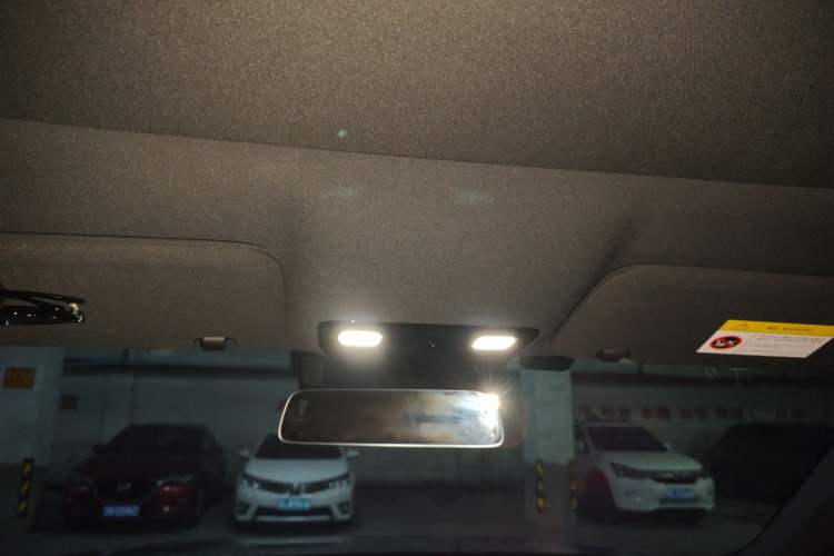 Used Li Auto L8 2023 Air model
